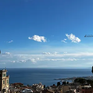 https://casetta-limonella.taorminaitalyhotels.com