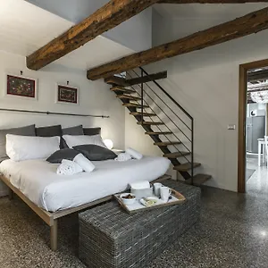 https://design-district-apartment-rr.hotelslidodijesolo.com