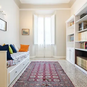 https://santa-maria-novella-4-bedrooms.it-tuscanyhotel.com