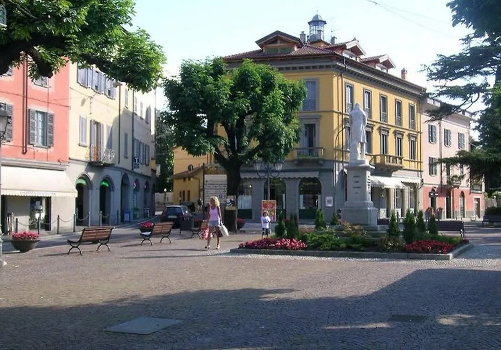 Apartment Il Pontile - Historic Center By Villavistalago Bellano Italy